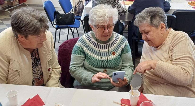 Ez minden nyugdíjast érint 2026-ban, fontos bejelentést tett az Államkincstár