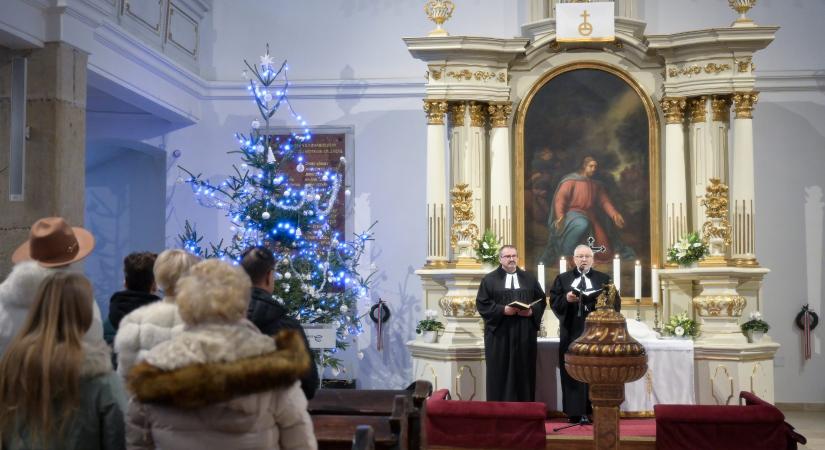 Karácsony csodája: békesség és szeretet az Isten ajándéka