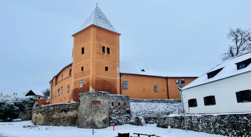 Ha nem csak a hó miatt menne Kőszegre: mutatjuk, hogyan alakul év végén a Jurisics-vár nyitvatartása