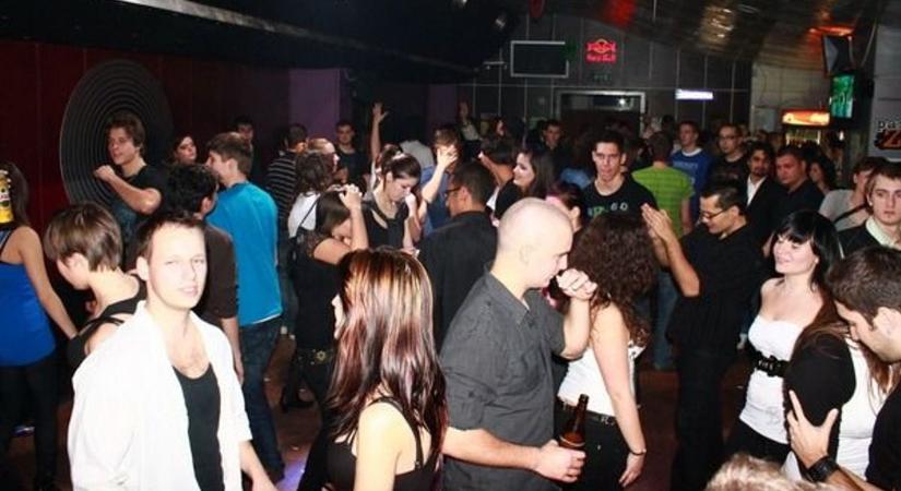 Előkerültek a képek: így szabadult el a B-Klub a Black & White Partyn (GALÉRIA)