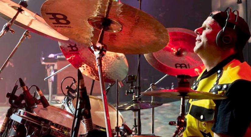 Benkó Ákos, az EDDA felvidéki dobosának karácsonyi „üzenete” (VIDEÓ)