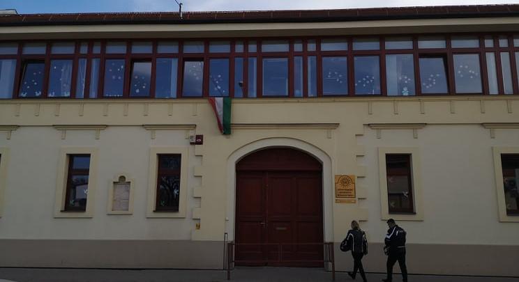 1 milliárd forint támogatást kap a Szőnyi