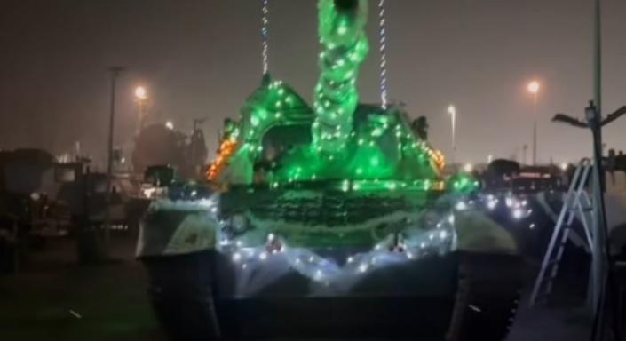 Fénytankkal pörgették csúcsra a karácsonyi hangolódást