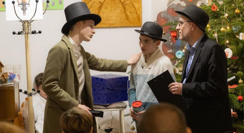 A szőlősi áhítat a volt és jövendő karácsonyok üzenetét is elhozta  fotók