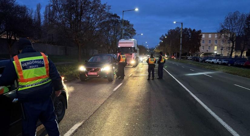A fa alá nem ezt várták: sokaknak bírságos csekk jutott karácsonyra