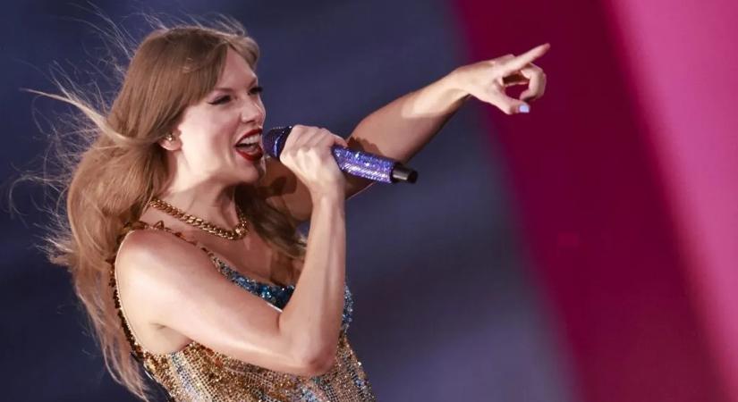 „A kedvencem az volt, amikor először láttalak koncerten” - Taylor Swift könnyekig hatódott a szerelmi vallomástól