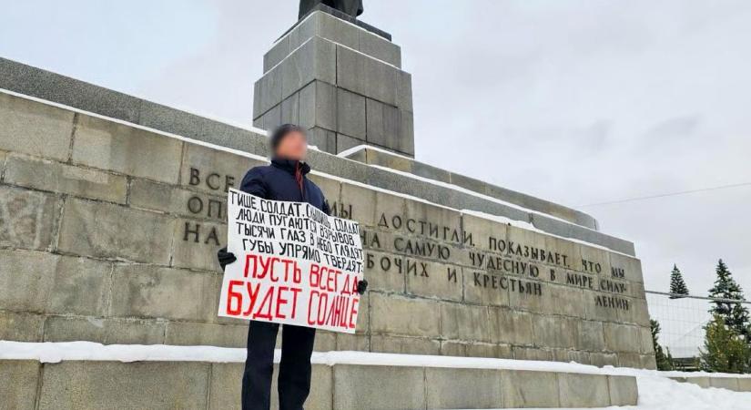 Háborúellenes gyermekvers miatt kapott bírságoltak egy orosz aktivista