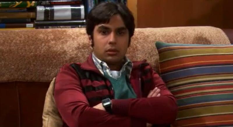 Álruhás igazságosztó lett az Agymenők sztárja