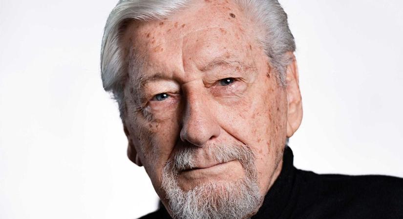 Születésnapján köszöntötték a győri színészlegendát - videó