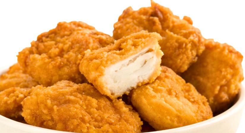 Új büfékocsi gurult be Győrbe, a csirkés ízeké a főszerep