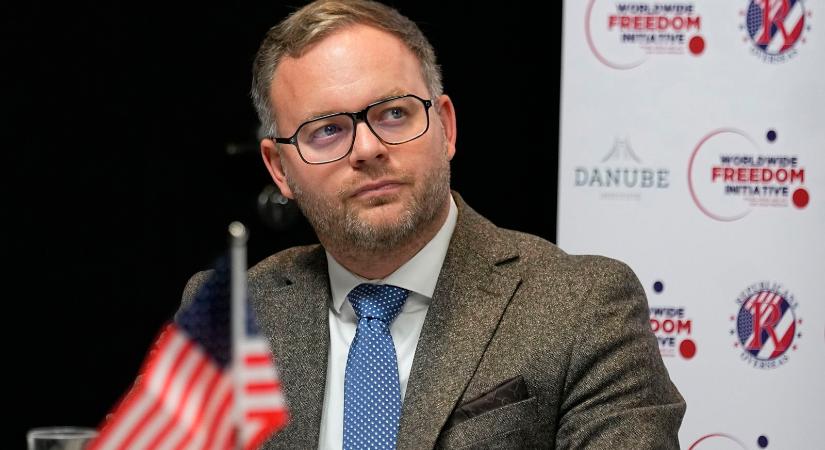 Így néz ki Orbán Balázs otthona, eddig sose lathattad, rendkívüli fotó látott napvilágot