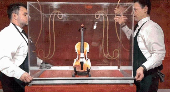 Megőrülnek az emberek a luxusért – Brutálisan nőtt a Sotheby’s és a Christie’s bevétele