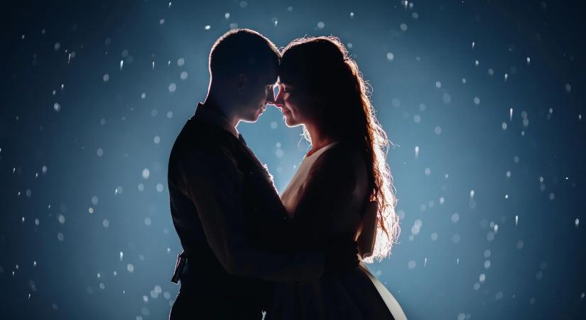 Szerelmi horoszkóp 2026: ezt hozza a Merkúr éve a csillagjegyeknek
