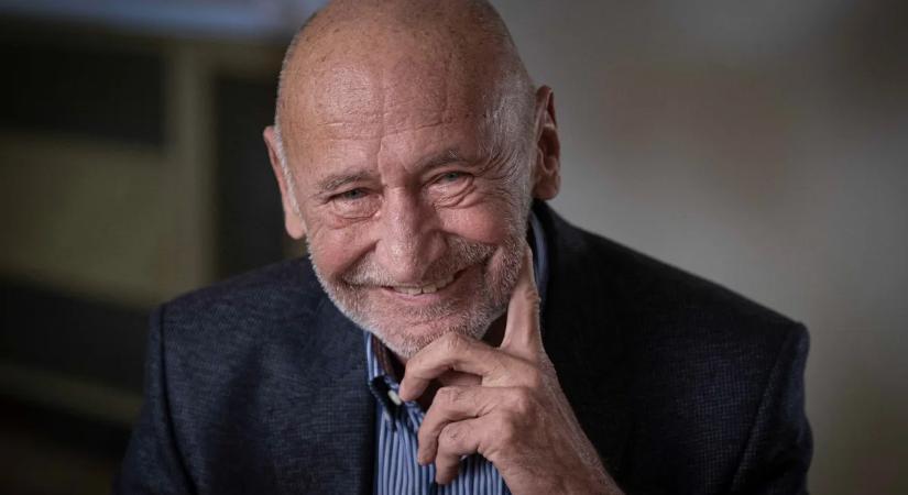 Orvos rohant karácsonykor Reviczky Gábor családjához