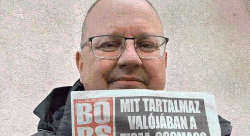 Az ünnepi asztal mellől is beszólogatott a kommentelőknek az egyik fideszes politikus