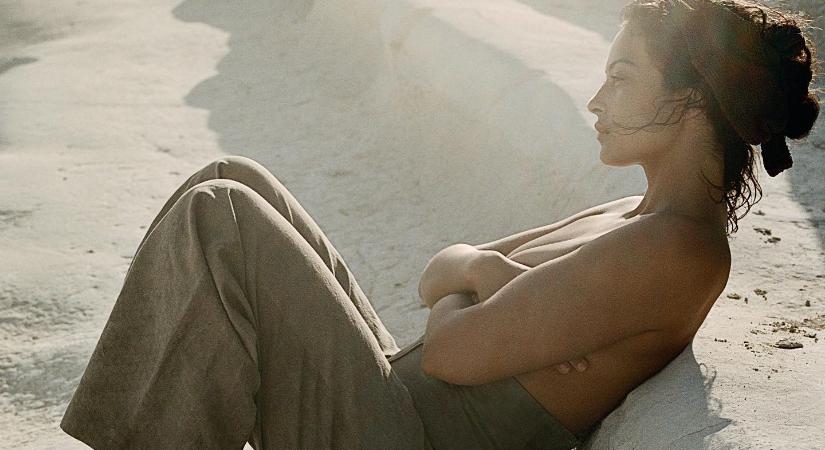 Fura világ, ahol ez a teljesen átlagos alkatú nő már plus size-nak számít