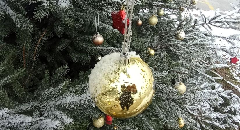Fehér karácsonynak örülhettünk tegnap, ez várható a folytatásban