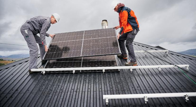 Jön a hó és a fagy, durván árthatunk a napelemeinknek