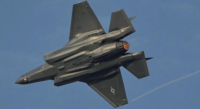 Lengyel hadsereg közlése szerint orosz felderítő repülőgépet azonosítottak a Balti-tenger felett