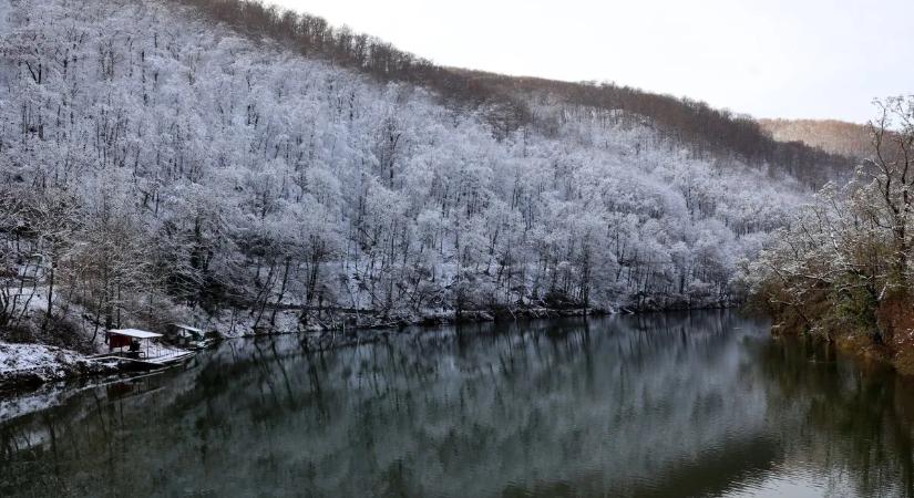 Ilyen idő lesz a két ünnep között  havazás és fagy is várható