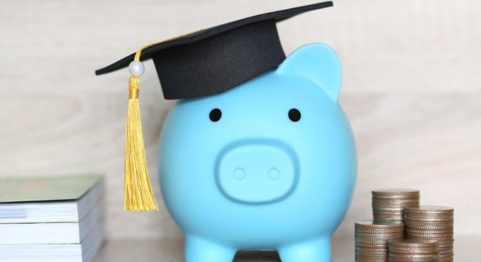 Tandíjra, lakhatásra vagy akár egy új laptopra kellene pénz? A diákhitel mindegyikre megoldást kínál
