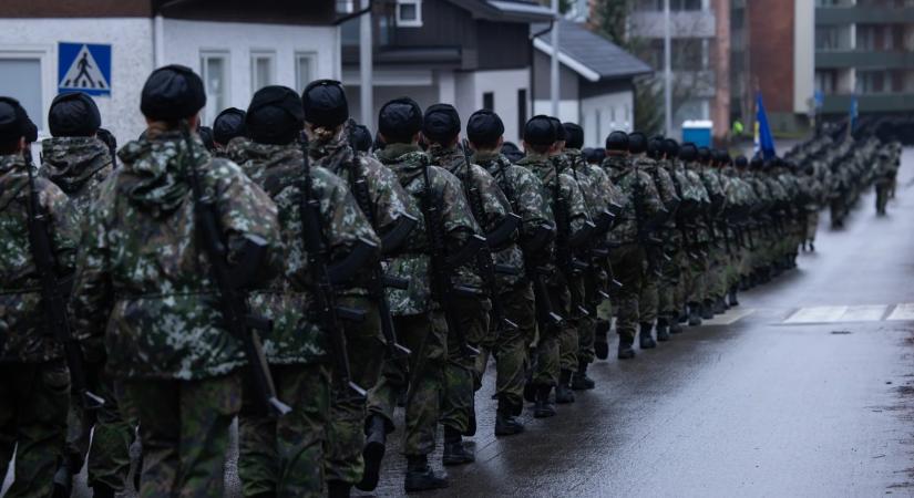 Finnország 65 évre emeli a tartalékosok korhatárát