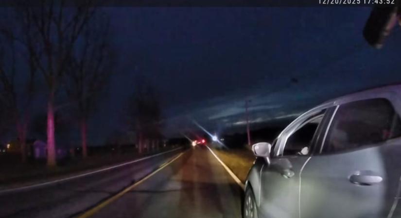 Gyorshajtás miatt állítottak meg egy autót – a Mikulás vezette