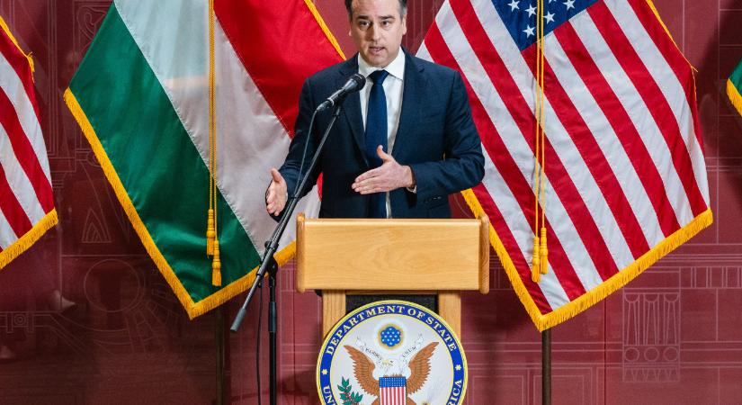 David Pressman szerint a magyar politikusok nagyon ravasznak hiszik magukat, de a körülmények miatt nem nagy teljesítmény az országban ravasznak lenni