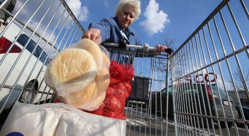 Kifogytál mindenből? Ezek az üzletek ma is nyitva vannak
