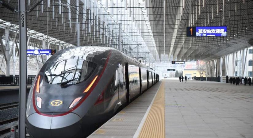 Szinte felfoghatatlan: hamarosan 450-nel repesztenek majd a vonatok Kínában