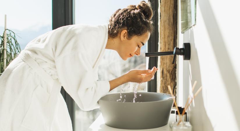 Ez történne, ha nem mosnál arcot: pillanatok alatt látszódna a különbség