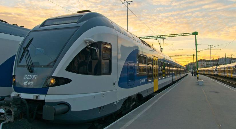 Változik a vasúti menetrend: hetekre módosul a dunántúli járatok útvonala