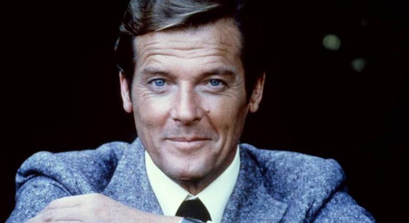 Ő Roger Moore idősebbik fia: az 59 éves Geoffrey olyan sármos, mint az apja