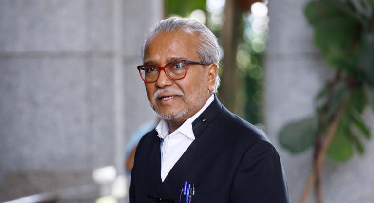 Példátlan összeget lopott el, elítélték a korábbi miniszterelnököt