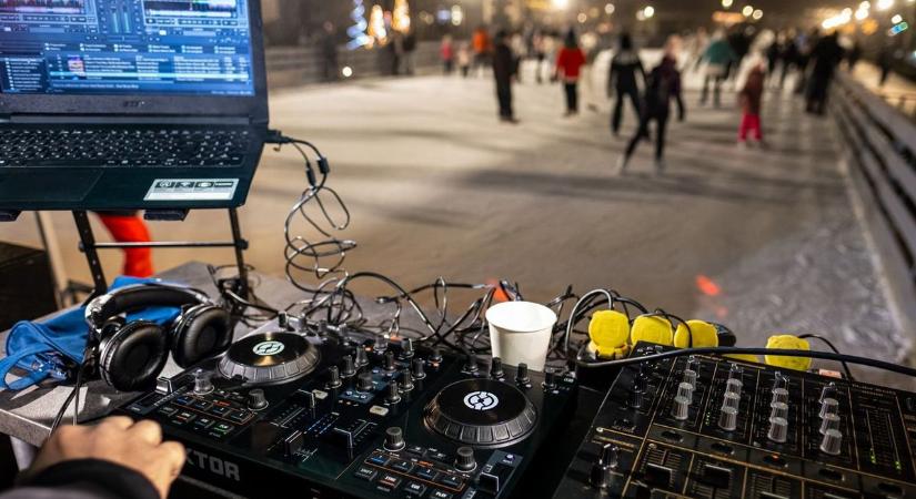 Szilveszter Balatonfüreden: programok a jégpályán és a belvárosban