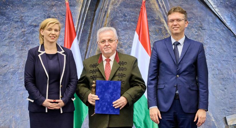 Maradandó érték az agrár-felsőoktatásban: Eötvös József-díj Prof. Dr. Tossenberger Jánosnak