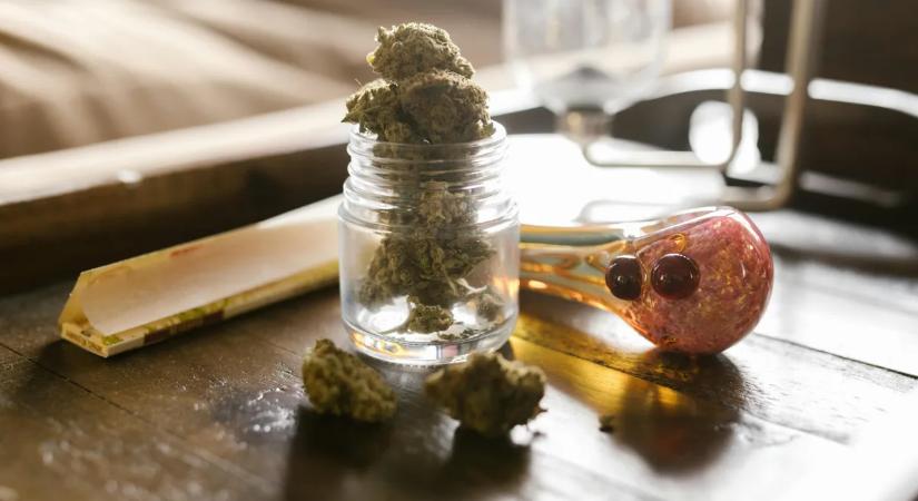 Kábultan ült a volán mögé, halálra gázolt egy kerékpárost