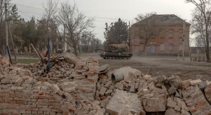 Karácsonykor sem lassul az orosz előrenyomulás: újabb frontszakaszokon támad az orosz hadsereg
