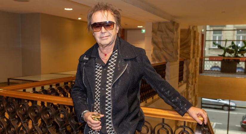 Szikora Róbert halálhíre: Döbbenetes kamu terjed a neten