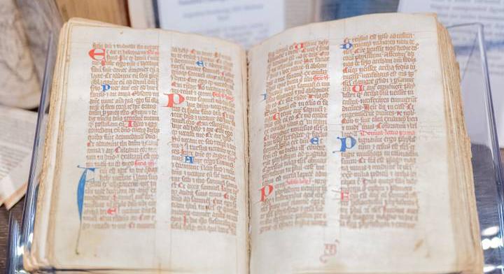 Máig ismeretlen írással készült ez a kódex: az MTA őrzi