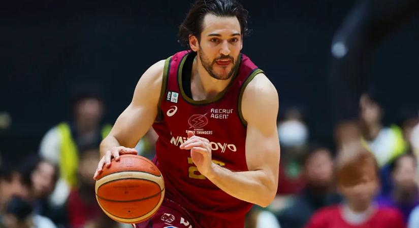 Rosco Allen 13 pontot szerzett a japán kosárlabdaligában