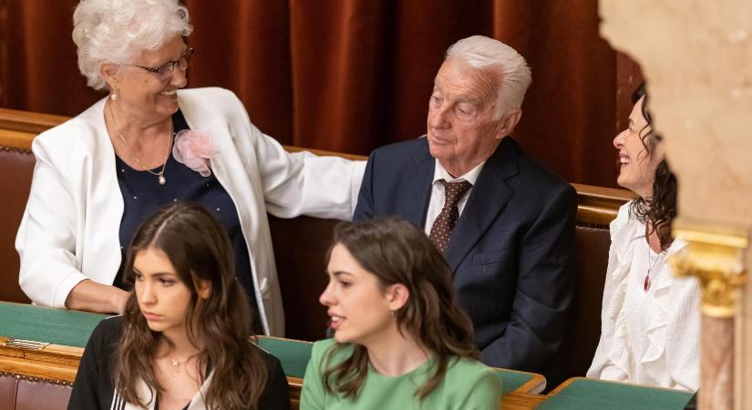 Interjút adott Orbán Viktor édesanyja karácsony alkalmából