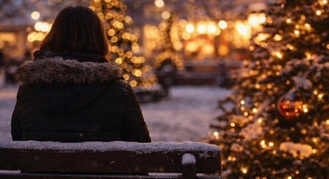 Karácsony után robban a társkeresés: december 26-án tetőzik az egyedülállók aktivitása