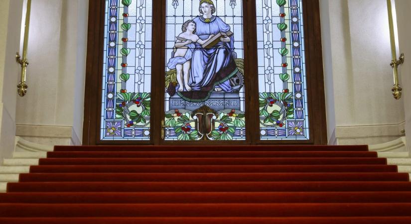 A fény festője: 160 éve született Róth Miksa, a magyar üvegablak-művészet királya