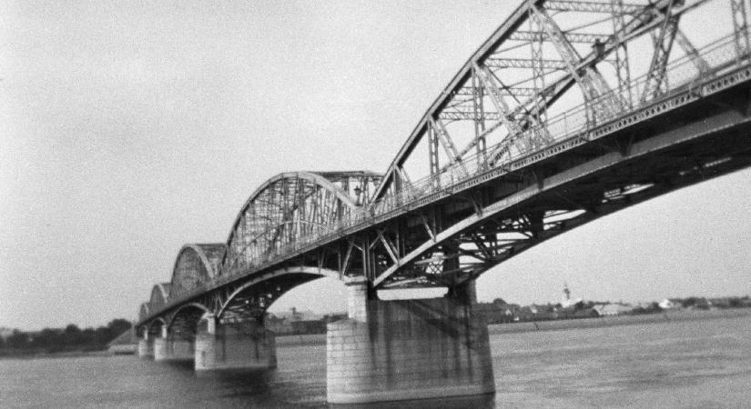 A híd, amit karácsonykor sem kímélt a háború: 81 éve robbantották fel a Mária Valéria hidat