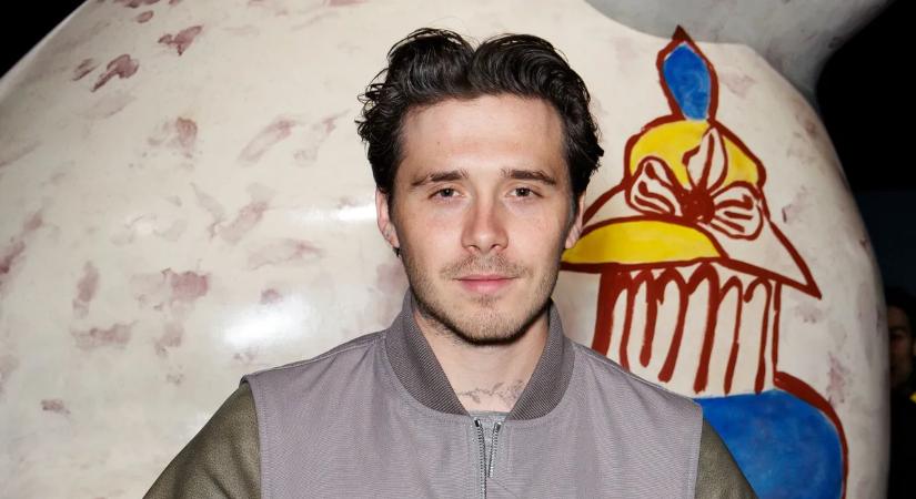 Nem csillapodott a családi viszály! Brooklyn Beckham célzott üzentet küldött családjának feleségével