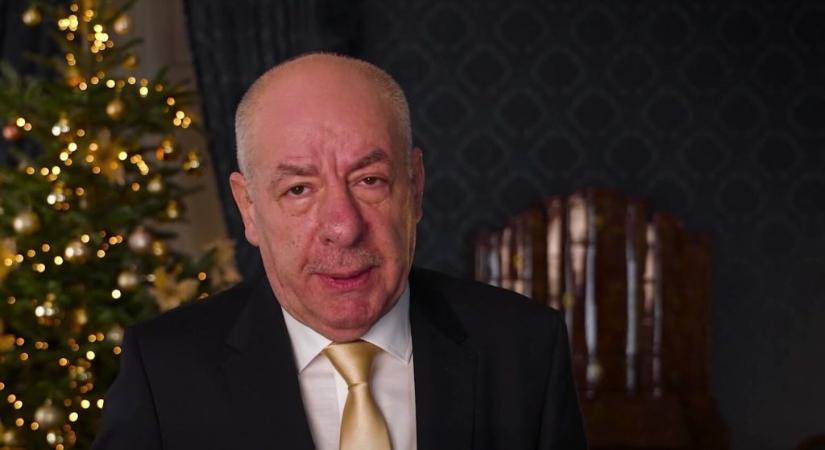 Krasznahorkai Lászlóról, Kapu Tiborról és magyarokat mentő külföldiekről is beszélt Sulyok Tamás karácsonykor