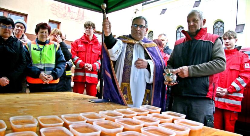 Jótékonyság: ebben a zalai kisvárosban mindenki asztalára került meleg étel