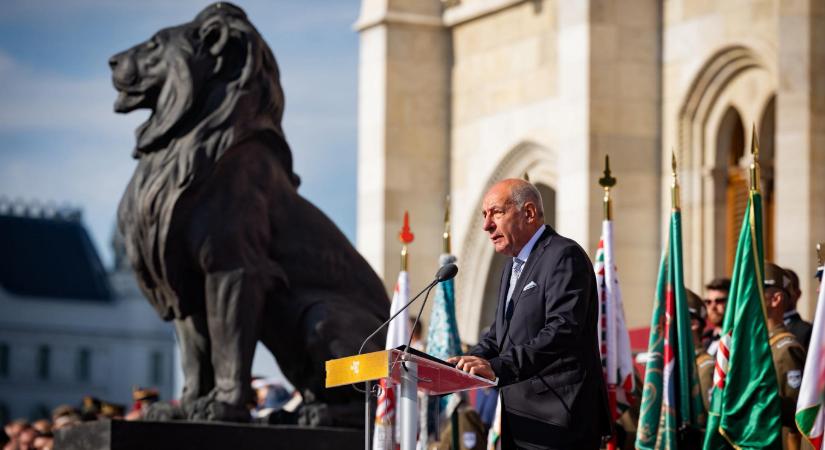 „Engem idén a köztársasági elnök gyakorlatilag tönkre tett” – állítja Sulyok Tamás volt kommunikációs igazgatója