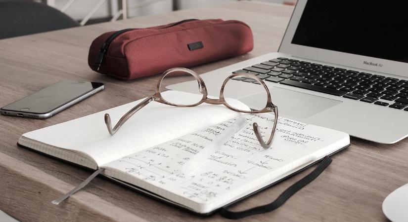 A szemüveg már a múlté? Zöld utat kapott az új csodaszemcsepp